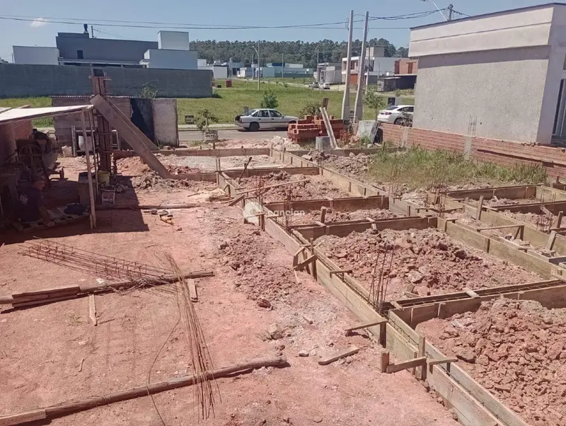 Terreno em condomínio à venda no Camobi: