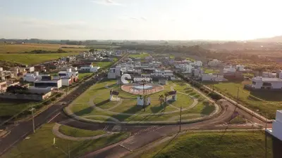 Terreno em condomínio à venda no Camobi: 