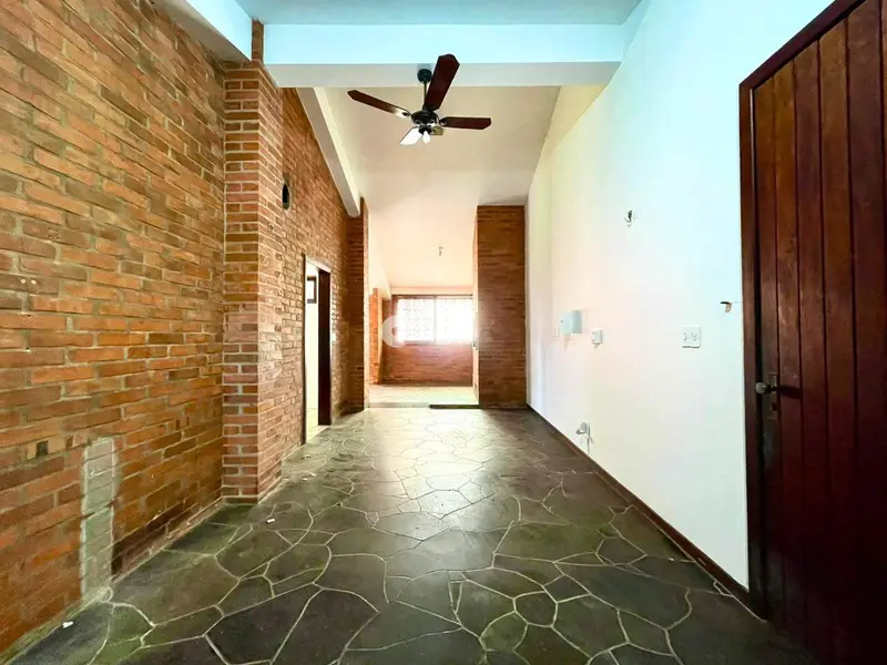 Casa para aluguel no Camobi: 