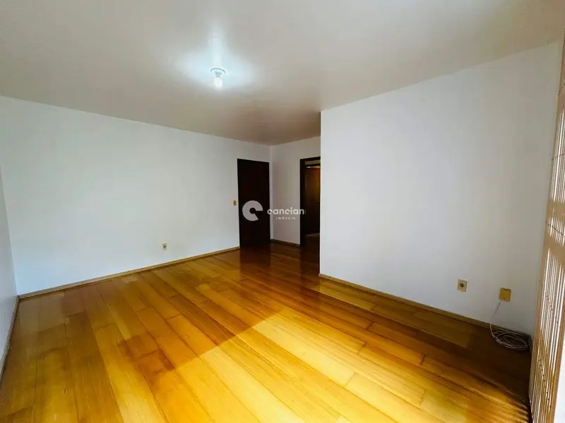 Apartamento à venda no Menino Jesus: 