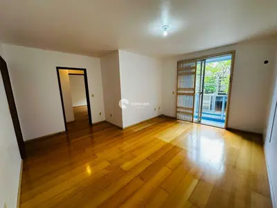 Apartamento à venda no Menino Jesus: 