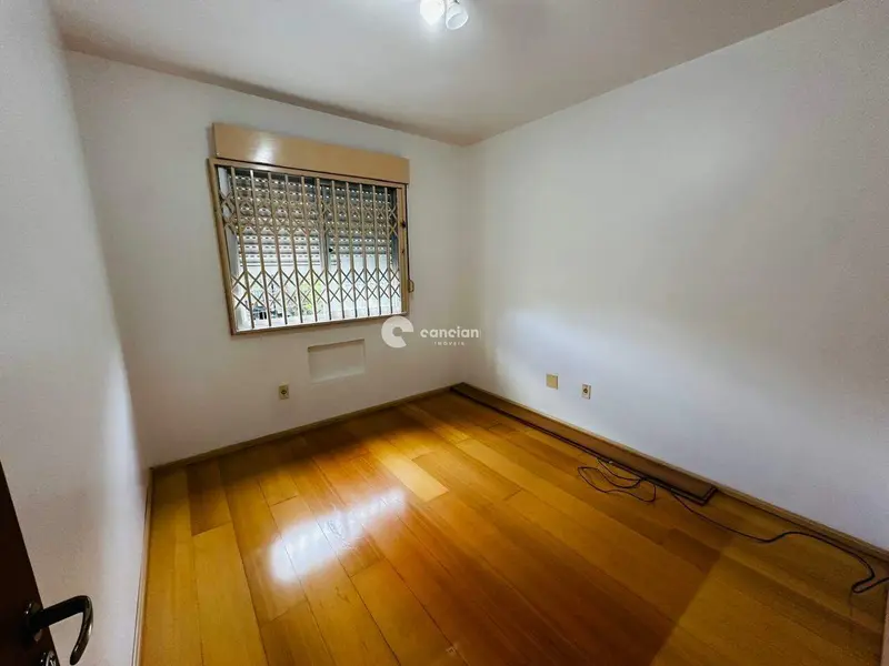 Apartamento à venda no Menino Jesus: 