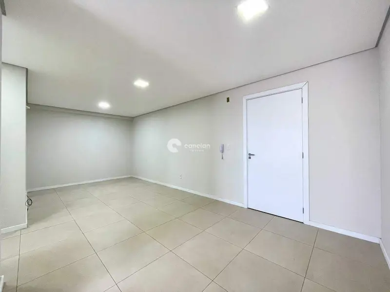 Apartamento para aluguel no Camobi: 