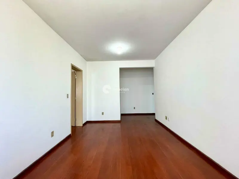 Apartamento à venda no Menino Jesus: 