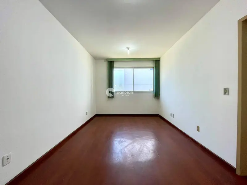Apartamento à venda no Menino Jesus: 
