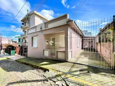 Casa à venda no Centro: 