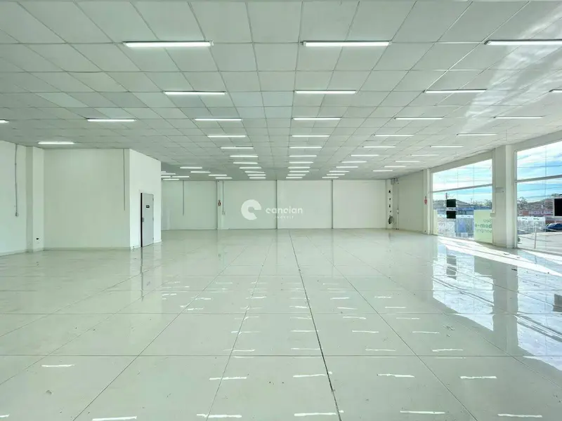 Pavilhão para aluguel no Centro:
