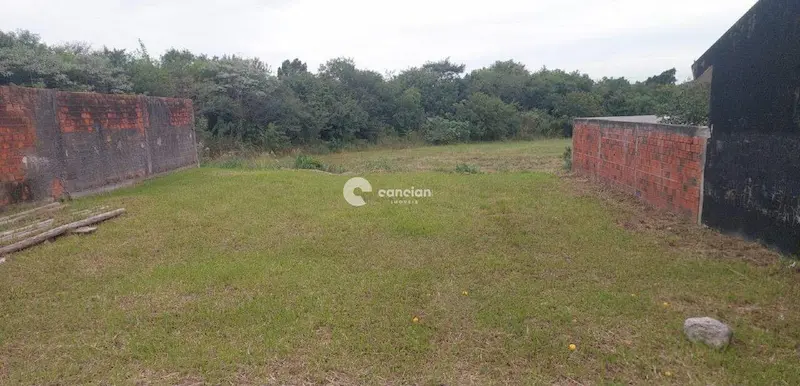 Terreno à venda no Camobi: 