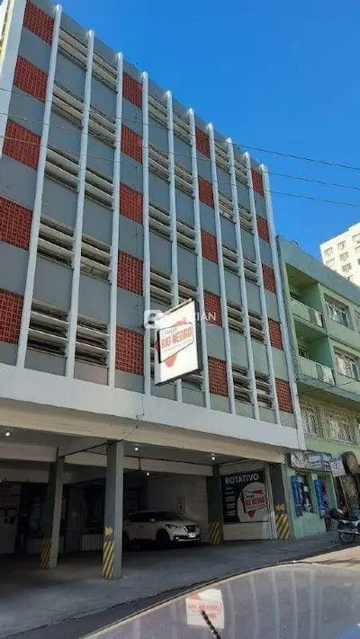 Box à venda no Centro: 