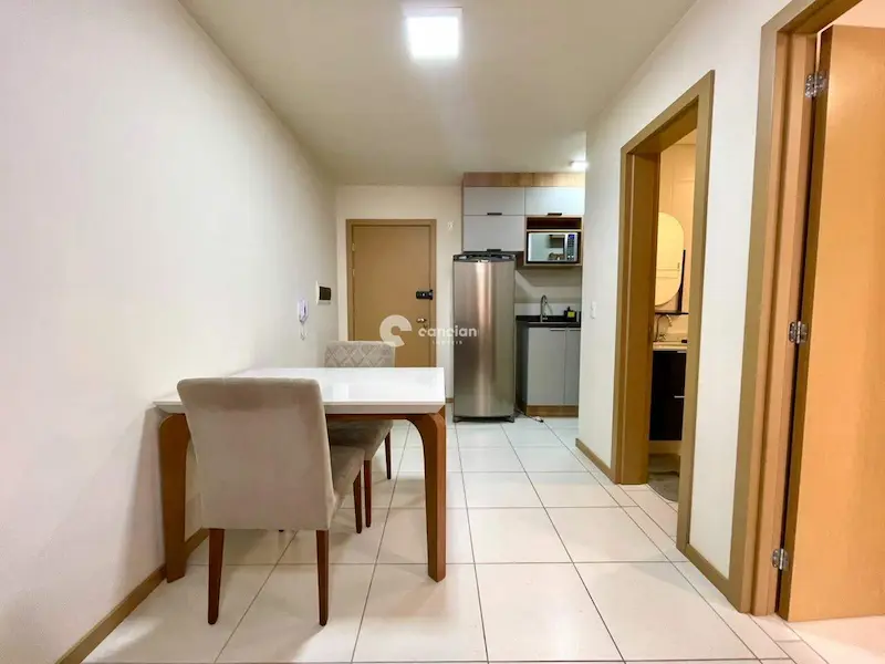 Apartamento para aluguel no Centro: 