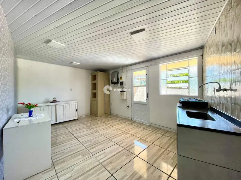 Casa para aluguel no Camobi: 