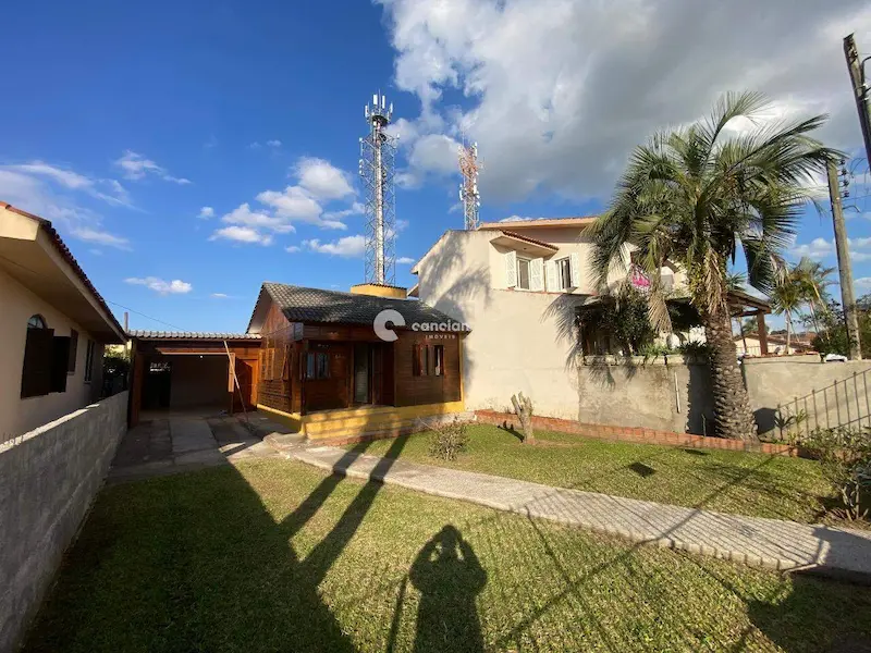Casa à venda no Camobi: 