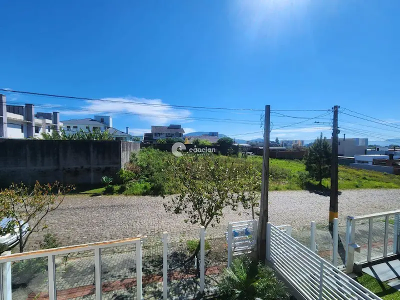 Casa à venda no Camobi: 