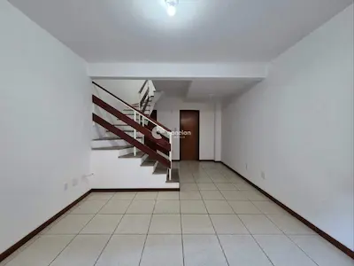 Sobrado à venda no Centro: 