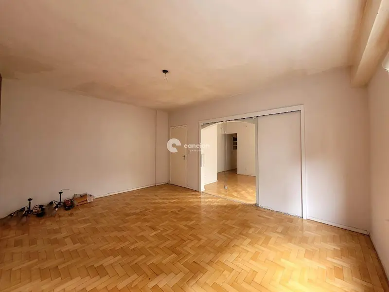 Apartamento para aluguel no Centro: 