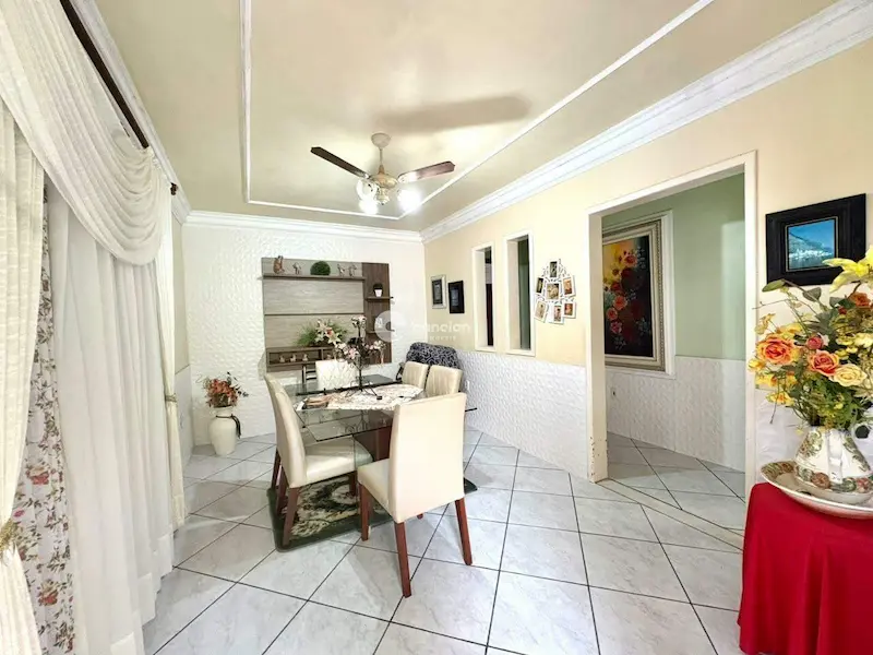 Casa à venda no São José: sala de jantar