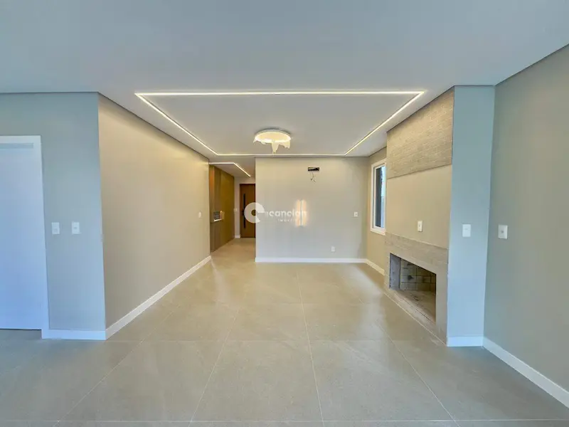 Casa de Condomínio à venda no Tomazetti: 