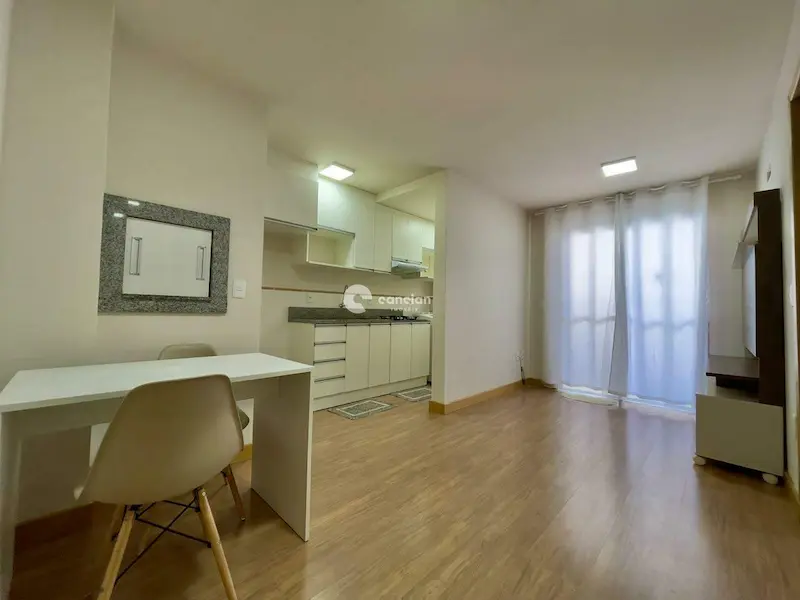 Apartamento para aluguel no Centro: 