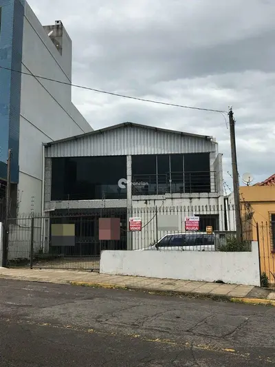 Pavilhão à venda no Centro: 