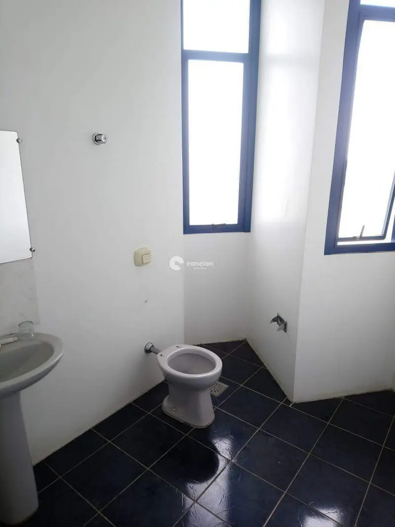Pavilhão à venda no Lorenzi: 