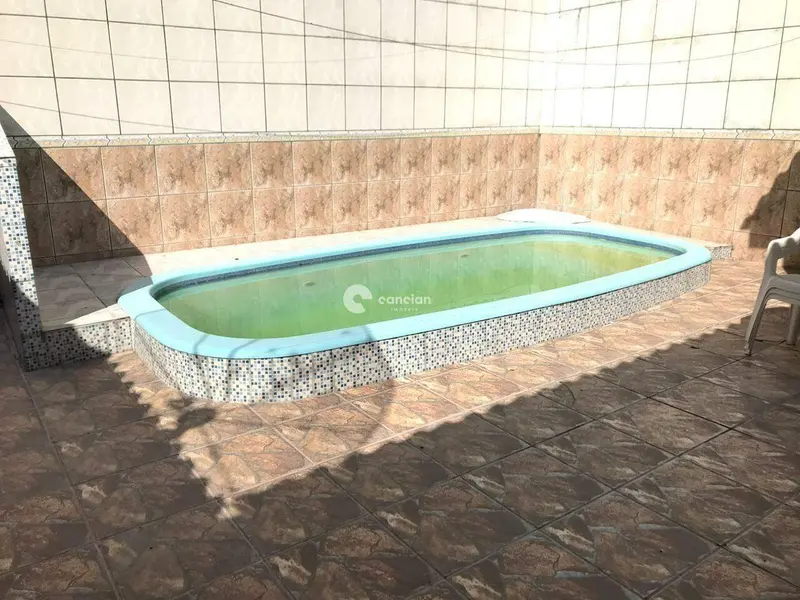 Casa à venda no Centro: