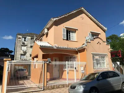 Casa à venda no Centro: 