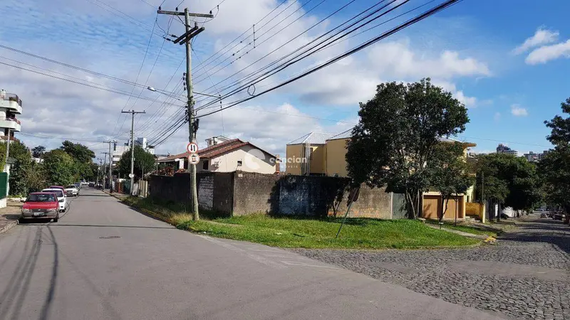 Terreno à venda no Nossa Senhora de Lourdes: 