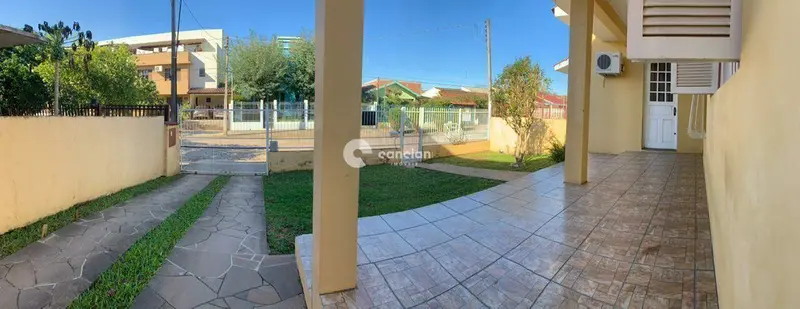 Casa à venda no Camobi:
