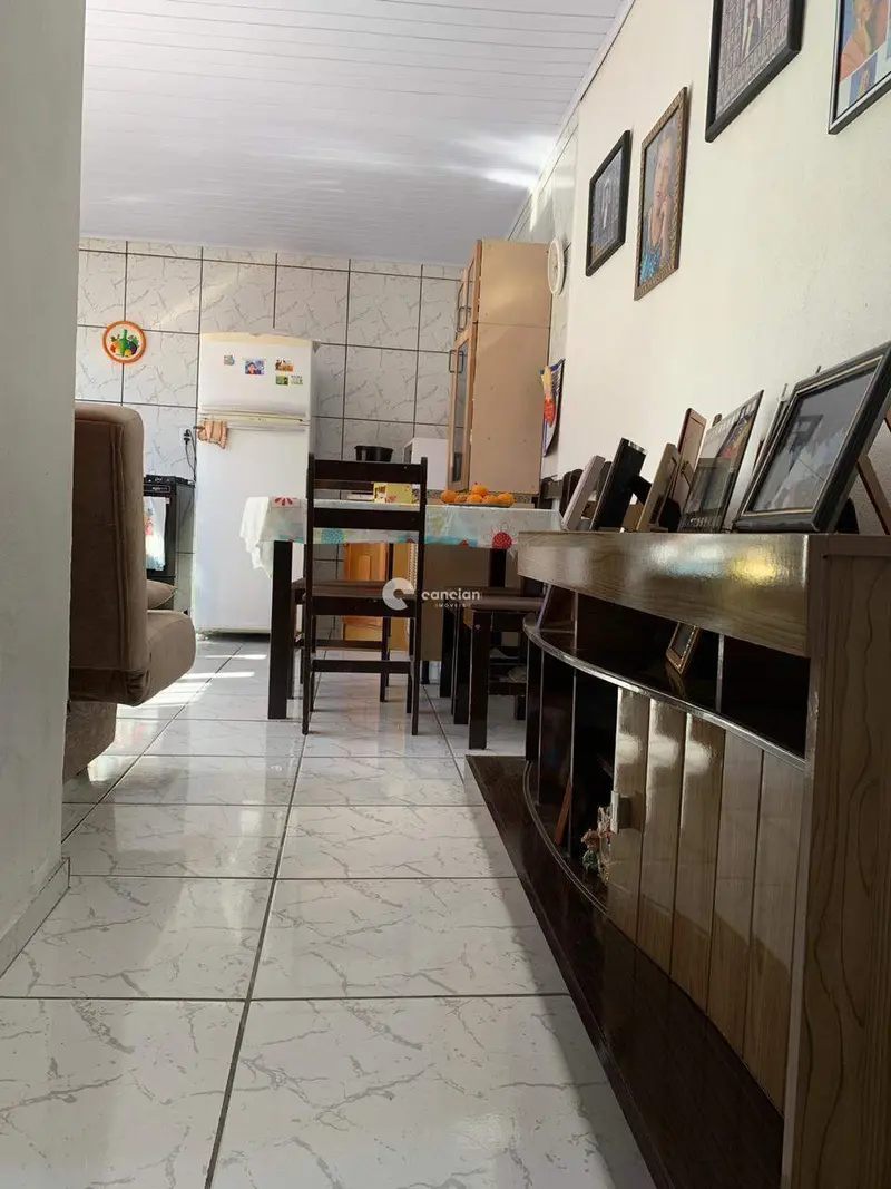 Casa à venda no Camobi: