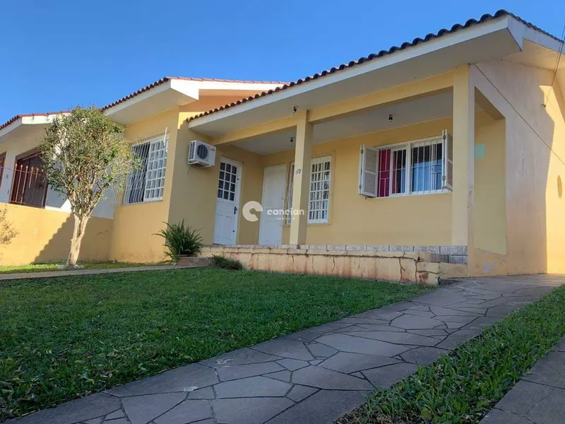 Casa à venda no Camobi: