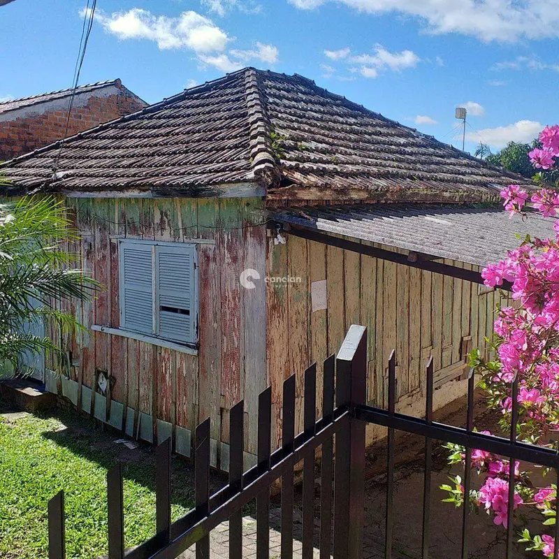 Terreno à venda no Camobi: 